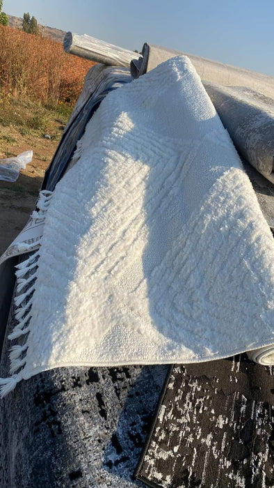 Modern abstract rug (230×160 cm)